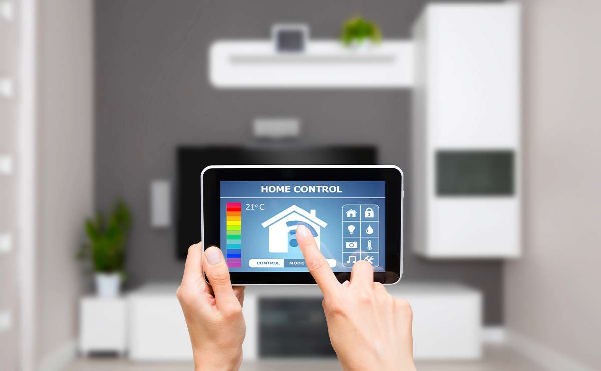 Display touch per il controllo domotico della casa con temperatura